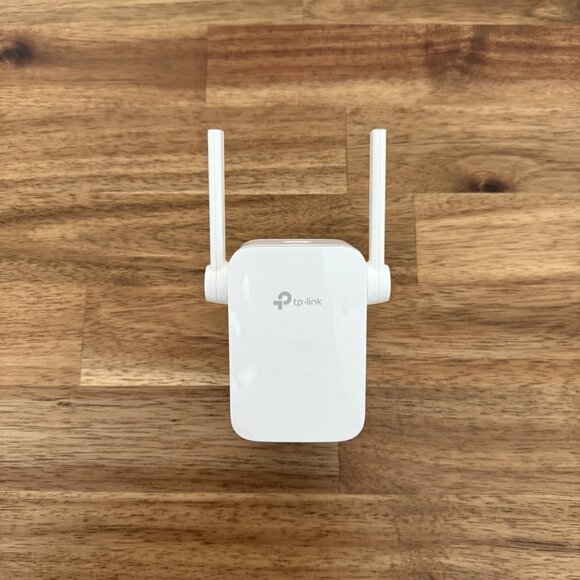 TP-Link TL-WA855RE Repeater 300MBit WLAN N Repeater & Access Point US Seller - Picture 2 of 10